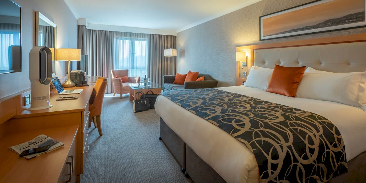 Dublin Racing Festival with Race and Stay