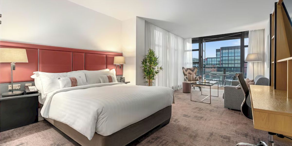 Dublin Racing Festival with Race and Stay