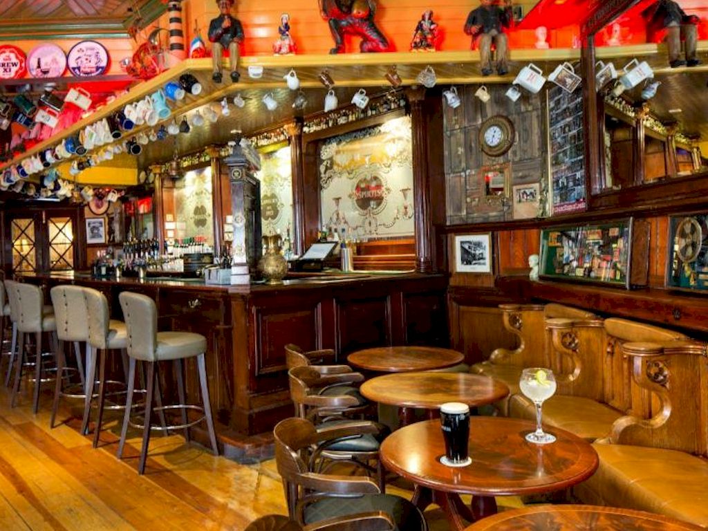 Dublin Racing Festival - Lawlors Hotel