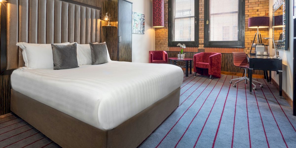 Dublin Racing Festival with Race and Stay