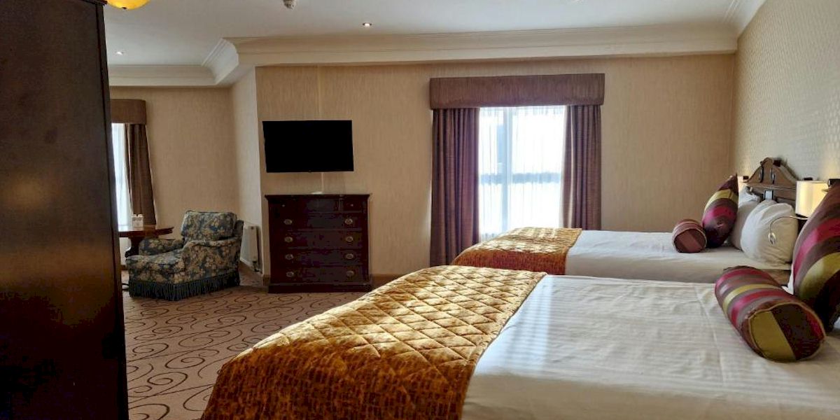 Dublin Racing Festival with Race and Stay